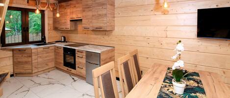 Refrigerador, horno, placa de cocina, lavavajillas