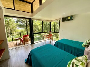 2 bedrooms, desk, free WiFi, bed sheets - Sinfonía Tropical, ocean view, 5 minutes drive to Playa Linda, 15 to Dominical, wifi Starlink (Savegre de Aguirre)