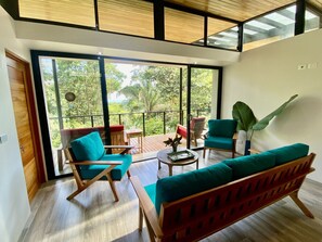 Interior - Sinfonía Tropical, ocean view, 5 minutes drive to Playa Linda, 15 to Dominical, wifi Starlink (Savegre de Aguirre)