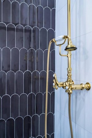 Hand-held showerhead