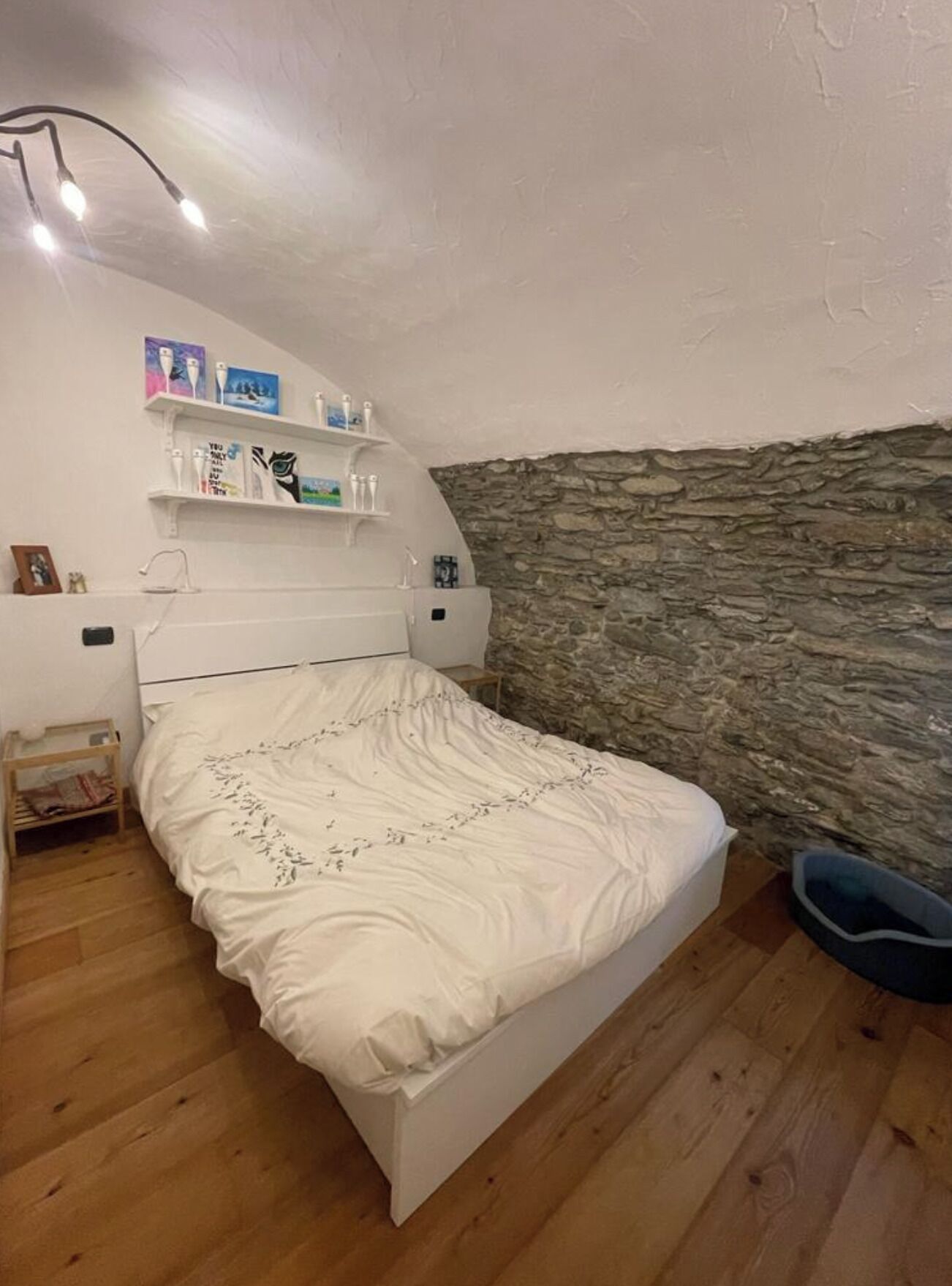 2 slaapkamers, een kluis op de kamer, een strijkplank/strijkijzer