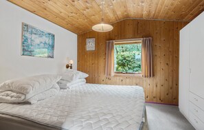 2 bedrooms, free WiFi