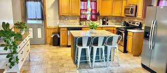 Waterfront 3bd House w/ Sunset View & Fenced Yard