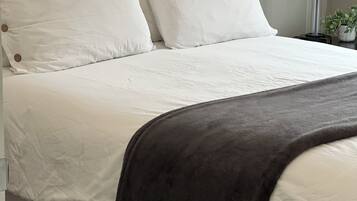 3 chambres, fer et planche à repasser, Wi-Fi, literie fournie