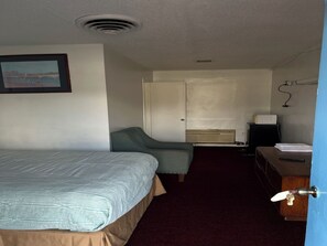 Premium bedding, desk, free WiFi, bed sheets