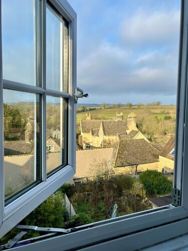 Traditional home perfect escape in the Cotswolds