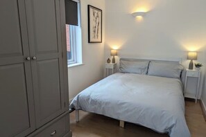 2 Schlafzimmer, Bügeleisen/Bügelbrett, WLAN, Bettwäsche