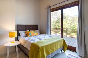 3 bedrooms, internet, bed sheets