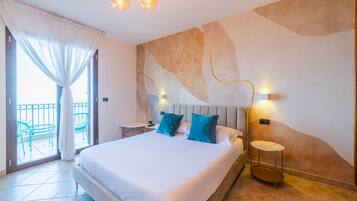 3 camere