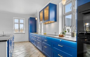 Refrigerador, horno, parrilla de estufa y lavavajillas 