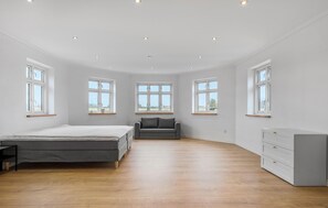 5 Schlafzimmer, Reisekinderbett, kostenloses WLAN