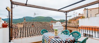 Holiday Home 'La Casita De La Dormilona' with Mountain View, Wi-Fi and Air Conditioning