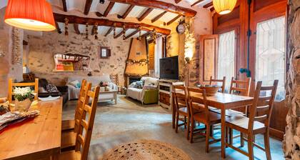 Holiday Home 'La Casita De Las Estrellas' with Mountain View, Private Terrace and Wi-Fi