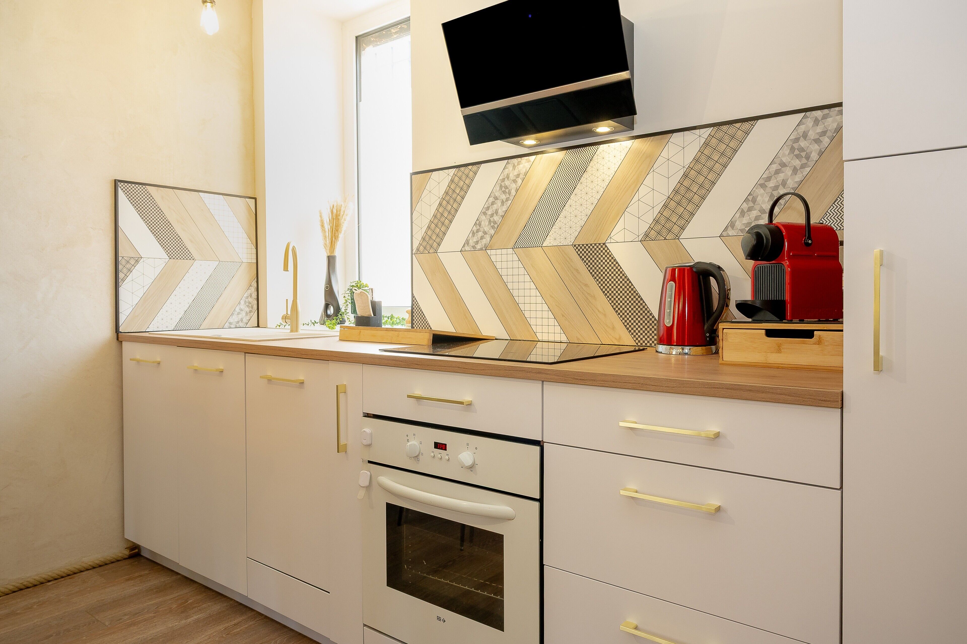 Refrigerador, microondas, horno, placa de cocina