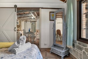1 bedroom, iron/ironing board, free WiFi, bed sheets - Holiday Home 'Laura' with Shared Pool, Wi-Fi and Air Conditioning (Conil de la Frontera)
