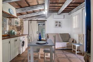 Interior - Holiday Home 'Laura' with Shared Pool, Wi-Fi and Air Conditioning (Conil de la Frontera)