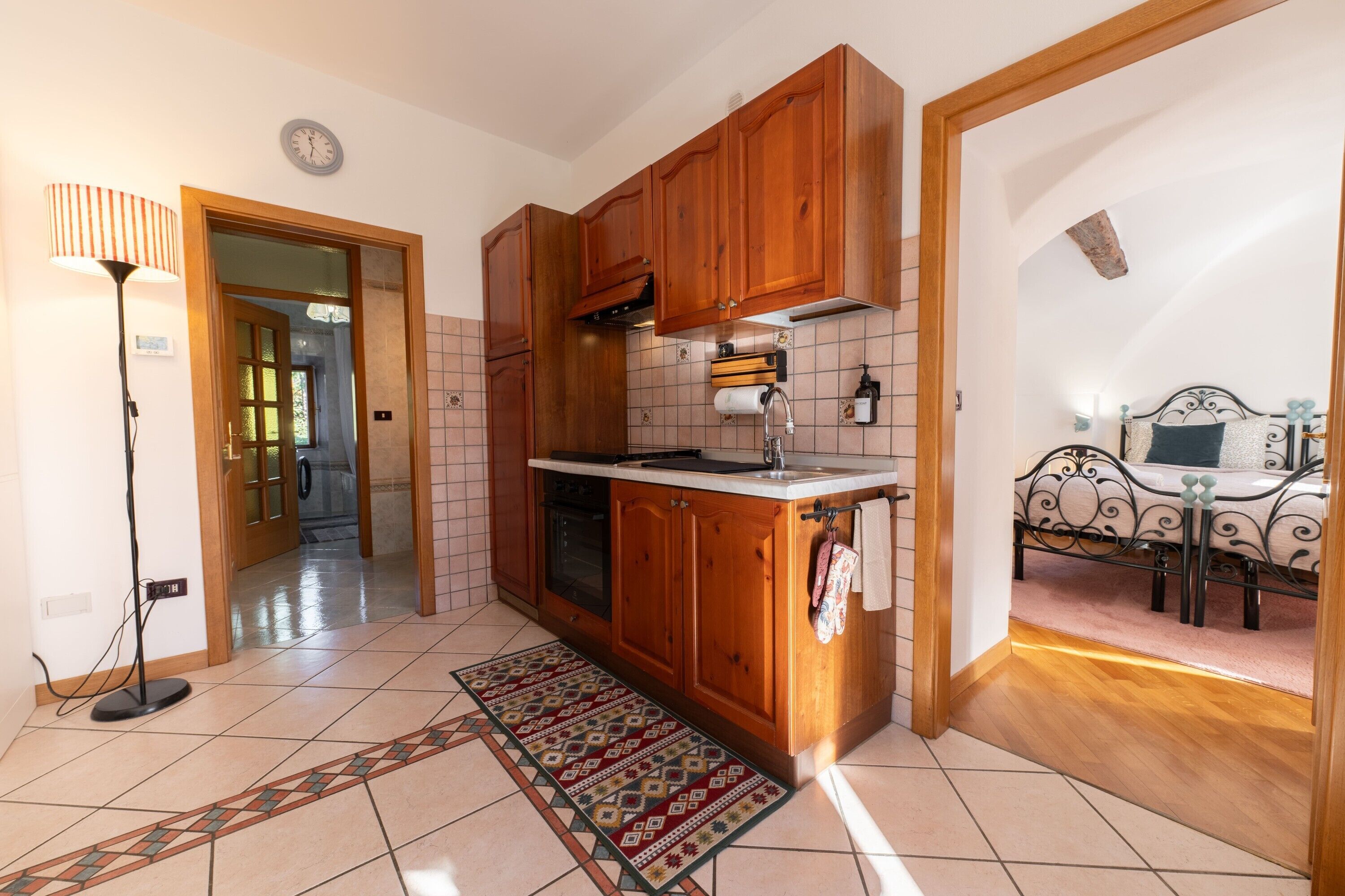 1 camera, Wi-Fi, lenzuola