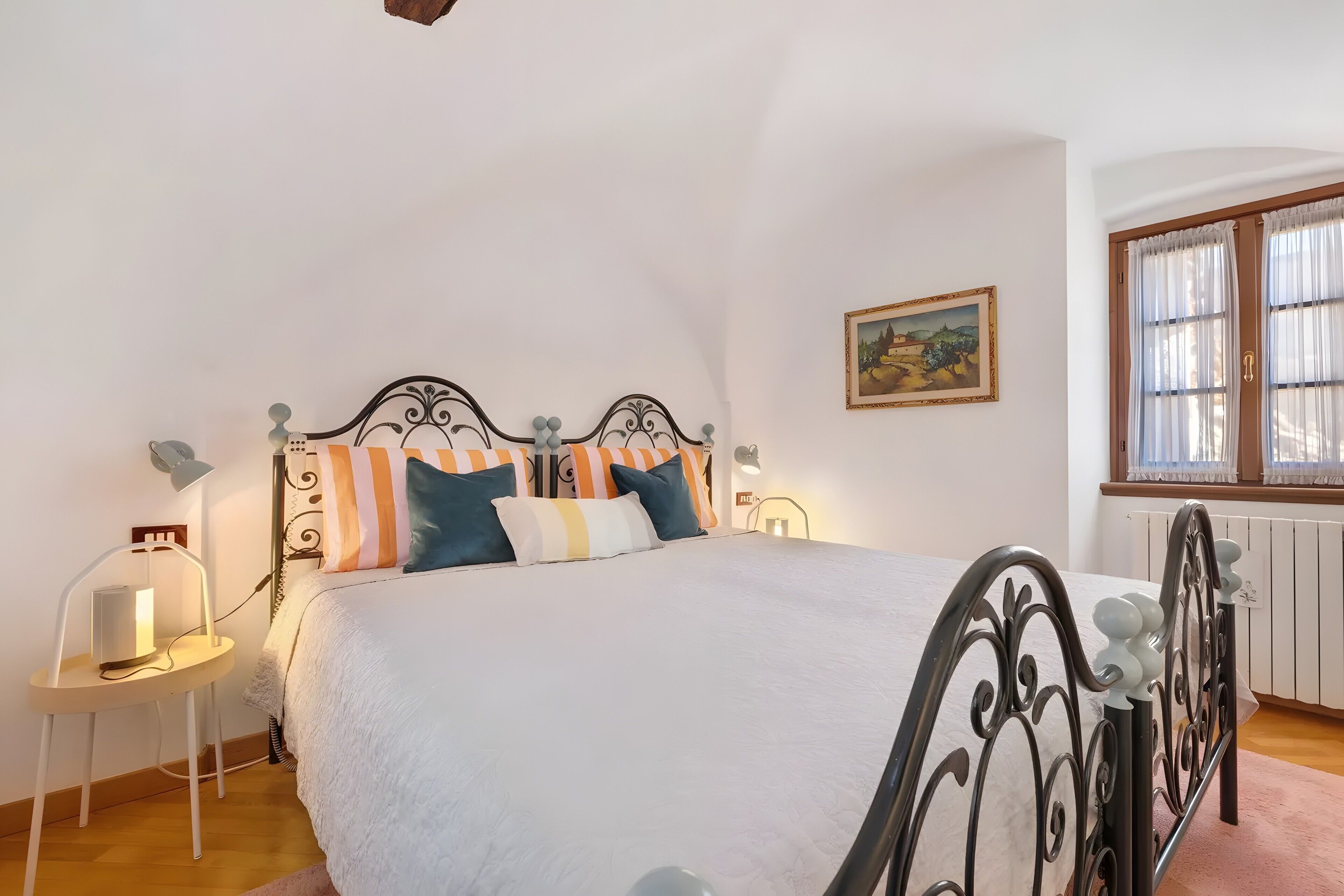 1 camera, Wi-Fi, lenzuola