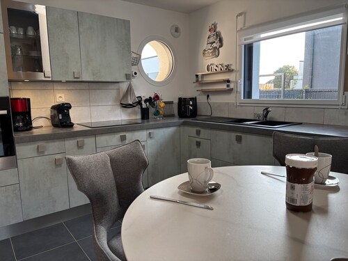 Maison de vacances 'Garogwen By Madame Est Servie' avec terrasse privée, jardin privé et Wi-Fi