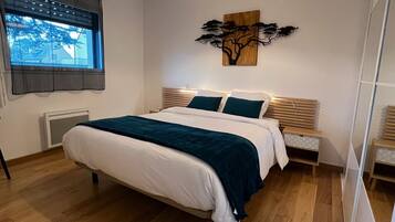 4 bedrooms, free WiFi, bed sheets