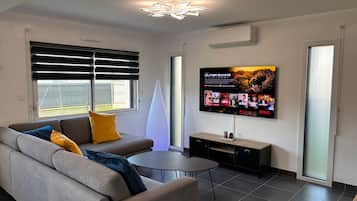 TV