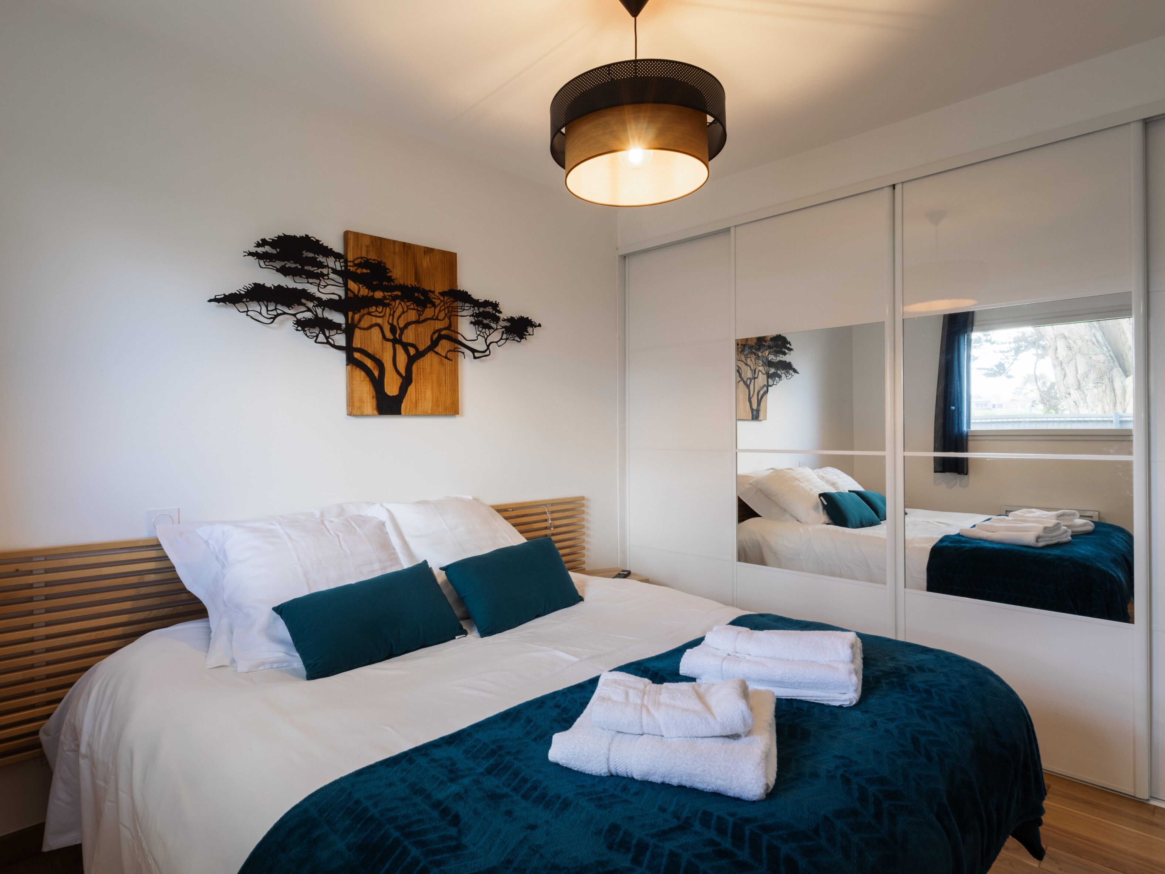 4 bedrooms, free WiFi, bed sheets