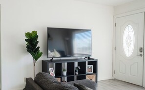 Fernseher, Tischfußball