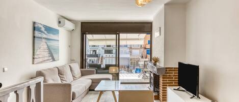 Televisor i llar de foc