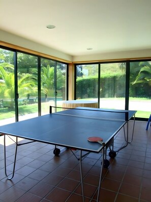 Games room - Holiday Home 'De Valdemar' with Mountain View, Wi-Fi and Air Conditioning (Felgueiras)