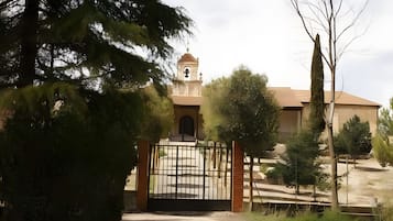 Enceinte de lâhĂ©bergement