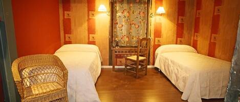 2 habitaciones, wifi gratis y ropa de cama