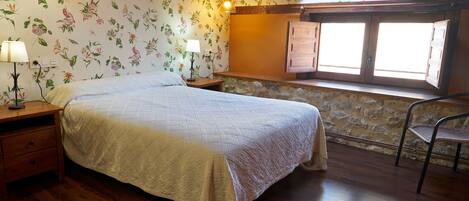 6 chambres, Wi-Fi gratuit, draps fournis