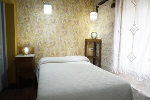 6 makuuhuonetta, ilmainen Wi-Fi, vuodevaatteet