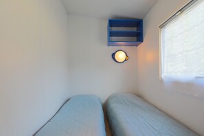 2 bedrooms