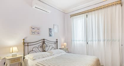 Farmhouse 'Cuaddus E Tellas- Room 1' with Shared Garden, Wi-Fi and Air Conditioning