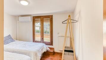 4 chambres, Wi-Fi gratuit, draps fournis