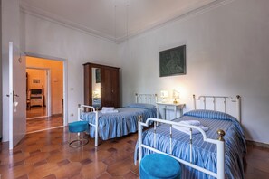 4 chambres, Wi-Fi gratuit, draps fournis