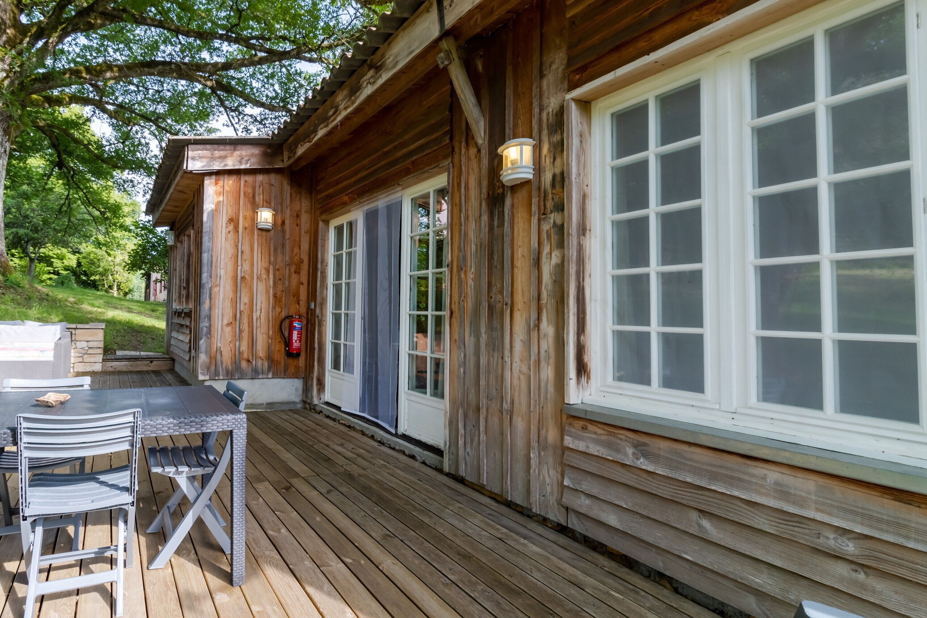 屋外ダイニングエリア