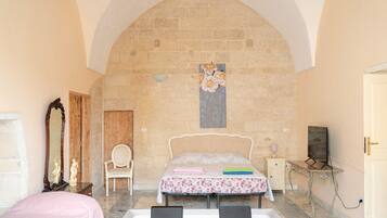 1 makuuhuone, silitysrauta/-lauta, ilmainen Wi-Fi, vuodevaatteet