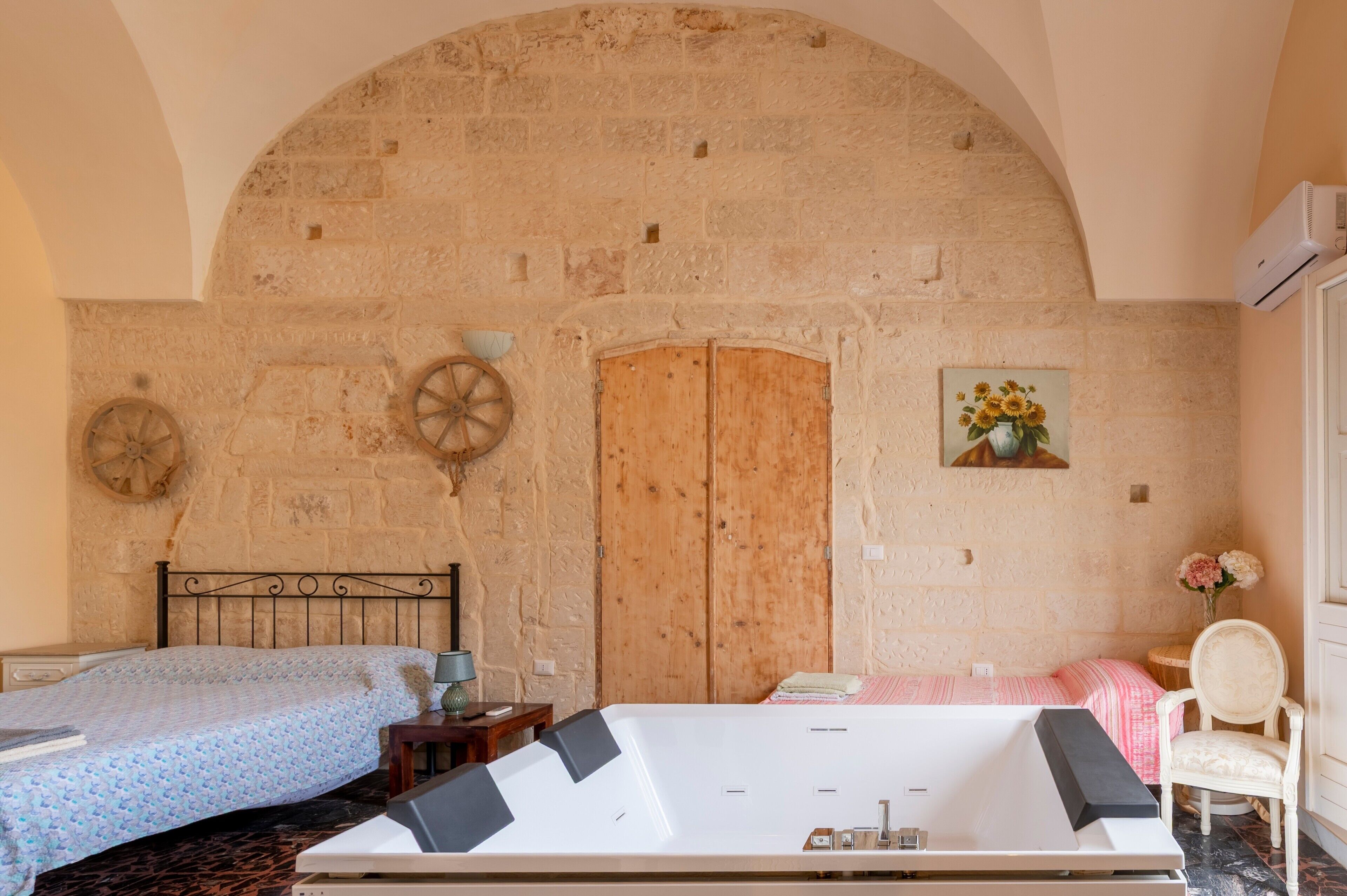 1 camera, ferro/asse da stiro, Wi-Fi gratuito, lenzuola