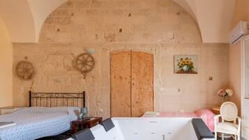 1 camera, ferro/asse da stiro, Wi-Fi gratuito, lenzuola