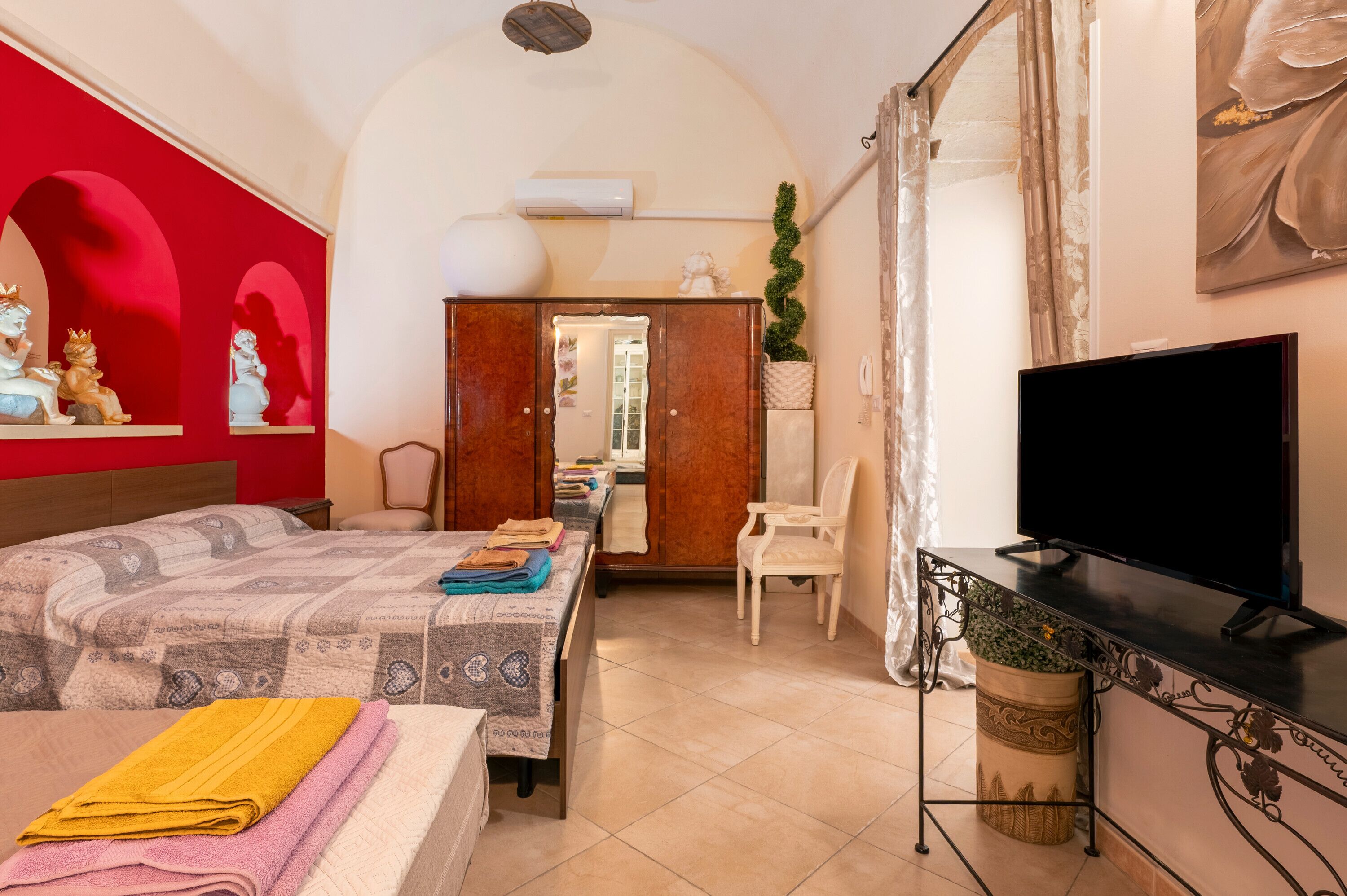 1 camera, ferro/asse da stiro, Wi-Fi gratuito, lenzuola