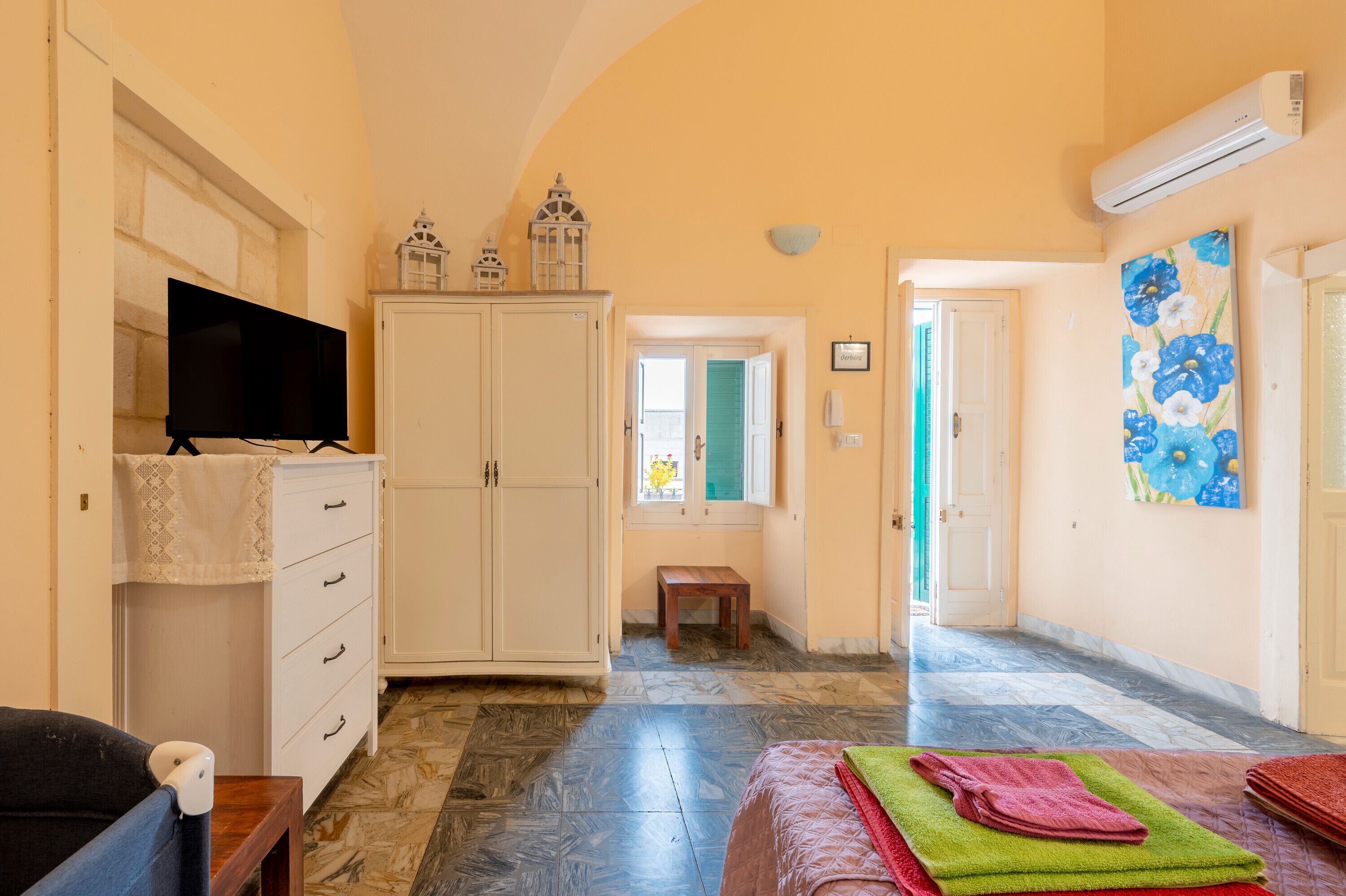 2 chambres, fer et planche à repasser, Wi-Fi gratuit, draps fournis