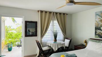 1 soverom, safe pÄ rommet, strykejern/-brett og wi-fi (inkludert)