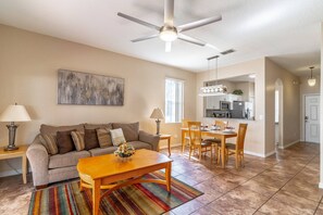 Exterior - 402 Regal Palms (Davenport)