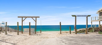 Brand New Luxury Private Pool| Fire Pit | Beach