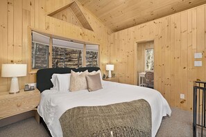 5 bedrooms, iron/ironing board, travel cot, WiFi