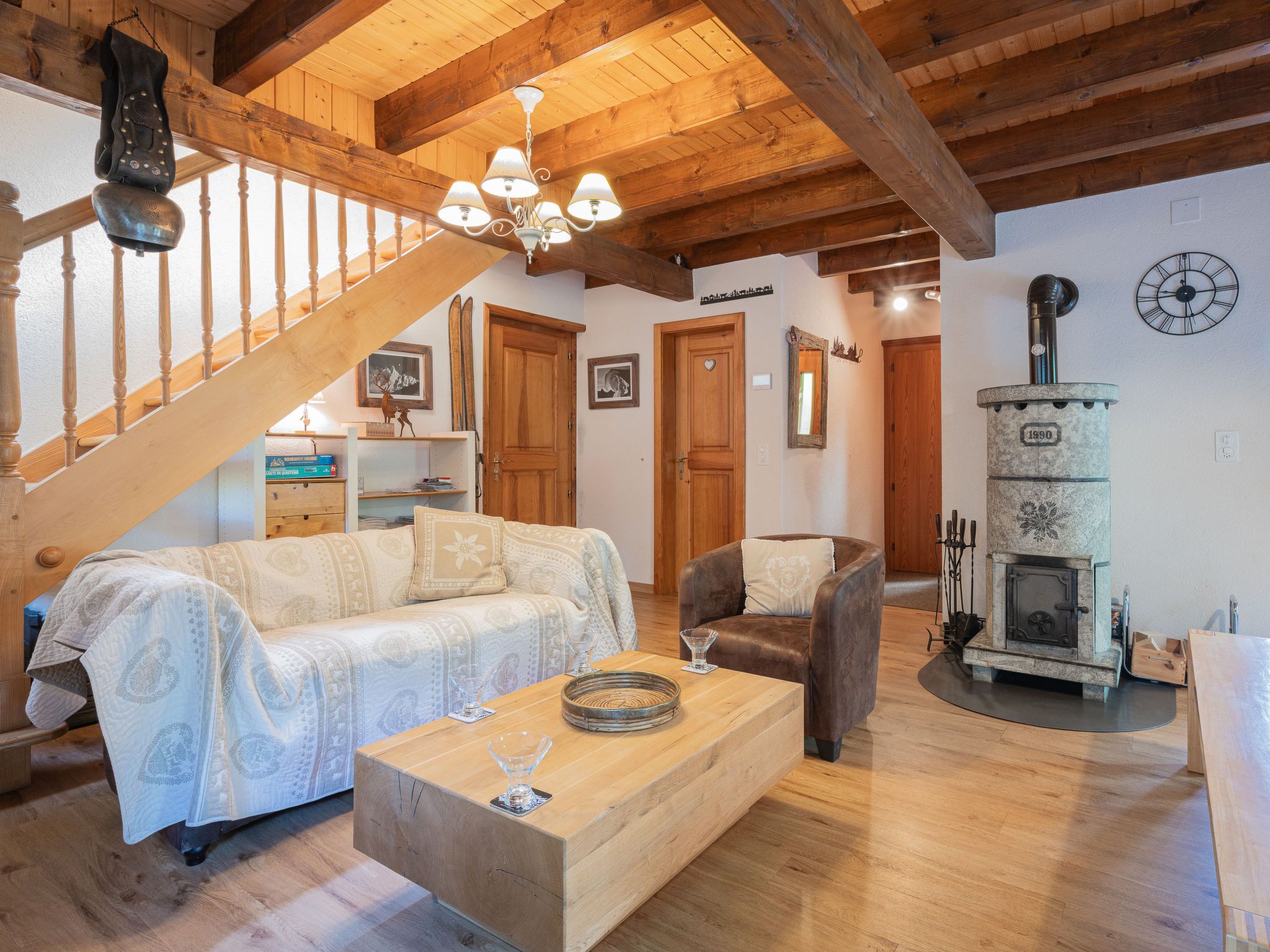 Télévision, cheminée