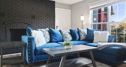 Centrally Located Apt with Pool in Columbia, MO