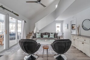 TV, fireplace - Cozy Retreat with Screened Porch, Fire Pit & Lake Michigan Overlook (South Haven)